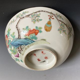 A fine Chinese antique famille rose bowl 