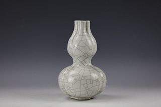 A Chinese PorcelainTriple Opening Gourd Vase 