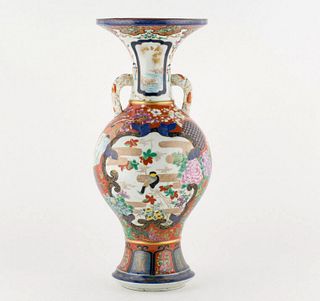 Meiji Period Japanese Arita Porcelain Vase
