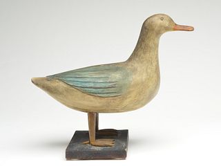 Full size standing gull, maker unknown.