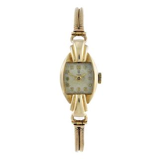 TUDOR - a lady's bracelet watch. 9ct yellow gold case, hallmarked Chester 1949. Numbered 11895. Sign