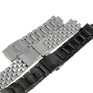 SEIKO - a group of five bracelet watches, together with a selection of stainless steel Seiko watch b