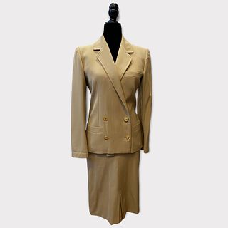 Vintage GUCCI Ladies Tan Double Breasted Skirt Suit sz 42