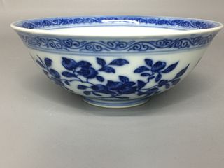CHINESE BLUE AND WHITE BOWL ,HAND PAINTED FLOWERS, D12CM H 5CM.