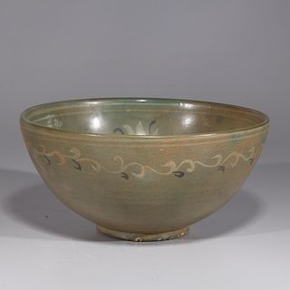 Large Korean Celadon Glazed Bowl