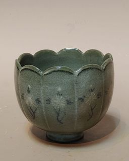 17/18th C. Korean Celadon Petal Rim Bowl