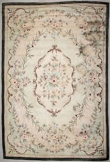 Old American Hooked Rug: 9'9" x 14'3" (297 x 434 cm)