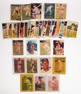 (35) 1957 Topps Baseball Cards HOFers