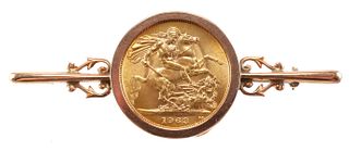 1963 Great Britain Gold Sovereign Brooch Pin