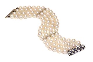 A four row cultured pearl bracelet,