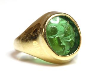 An 18ct gold intaglio signet ring,