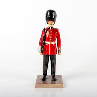 Guardsman HN5363 - Royal Doulton Figurine