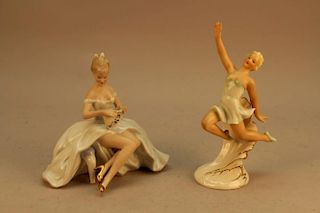 Lot of 2 vintage porcelain figurines