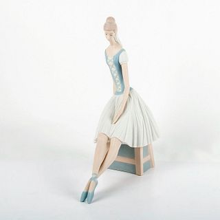 Nao By Lladro Porcelain Figurine, Ballerina Dancer