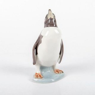 Penguin 1005247 - Lladro Porcelain Figurine