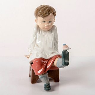 Talk To Me 1005987 - Lladro Porcelain Figurine