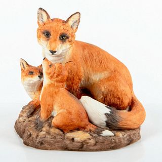 Boehm Porcelain Figurine, Fox With Cubs
