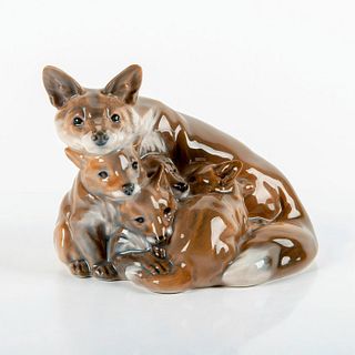 Royal Copenhagen Fox Figurine Grouping, Vixen With Cubs