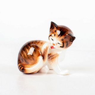 Kitten HN2580 - Royal Doulton Figurine