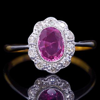 NO RESERVE, SPINEL AND DIAMOND CLUSTER RING