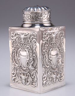 A VICTORIAN SILVER TEA CADDY, by William Comyns & Sons, London 1891, of squ