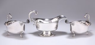 AN EDWARDIAN SILVER SAUCEBOAT, by George Nathan & Ridley Hayes, Chester 190