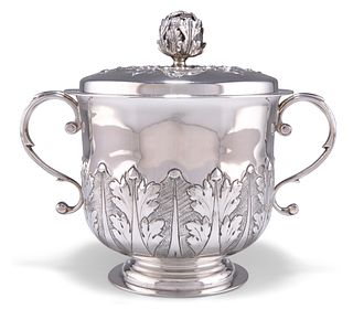 A FINE EDWARDIAN SILVER PORRINGER AND COVER, by C S Harris & Sons Ltd, Lond
