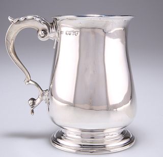 A VICTORIAN SILVER PINT MUG, probably by Augustus George Piesse, London 186