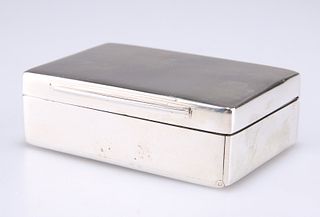 A VICTORIAN SILVER LADY'S COMPACT, by Thomas Johnson I, London 1860, plain 