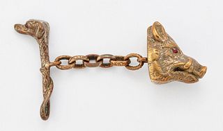 A NOVELTY HUNTING CLOAK CLASP, modelled as a boar's head chain-linked to a 