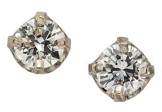 A PAIR OF SOLITAIRE DIAMOND EARRINGS, round brilliant-cut diamonds in claw 