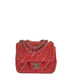 CHANEL Mini timeless Shoulder bag in Pink Patent leather