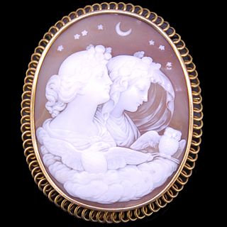 NO RESERVE, ANTIQUE CARVED SHELL CAMEO BROOCH