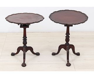 PAIR OF CHIPPENDALE STYLE CANDLESTANDS