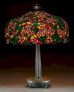 Leaded Glass Floral Table Lamp