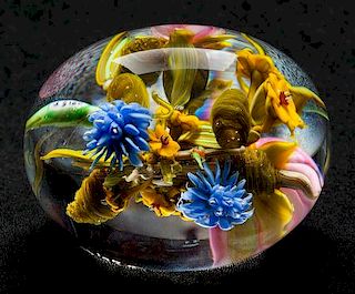 PAUL STANKARD FLAMEWORKED CLEAR AND COLORED GLASS BOUQUET PAPERWEIGHT
