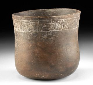 Translated Maya Chochola / Maxcanu Brownware Vase