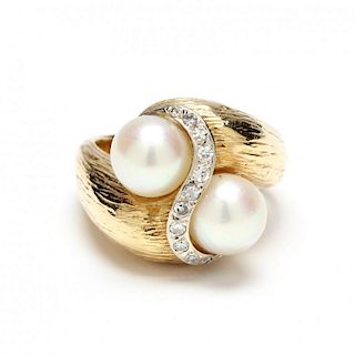 18KT Pearl and Diamond Ring