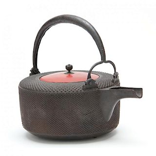 Japanese Sake Kettle or Teapot with Lacquer Lid 