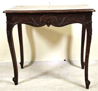 18th CENTURY COUNTRY FRENCH TABLE
