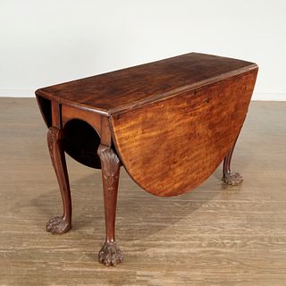 Irish George II mahogany drop-leaf table