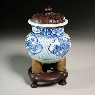 Chinese blue and white tripod censer