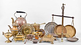 Lot of decorative brass, pewter, and copper items