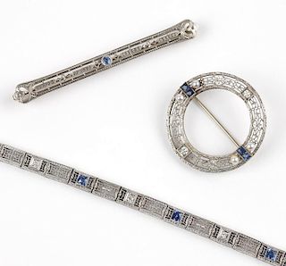 Three Edwardian jewelry items