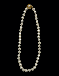 Baroque Pearl Necklace with Clover Clasp