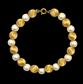 Pearl and Gold Bead Bracelet