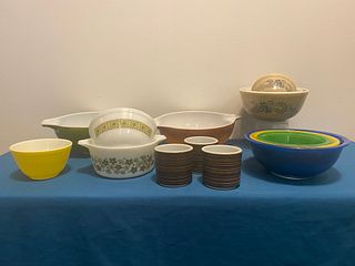 Collection Vintage Pyrex Bowls 