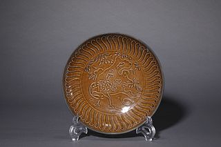 A Ding Ware Aubergine Glaze Plate