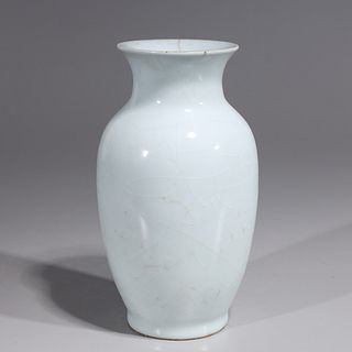 Chinese White Crackle Glazed Vase