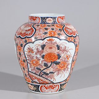 Chinese Imari Style Porcelain Vase
